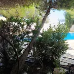 Stone Garden Oasis Вилла *