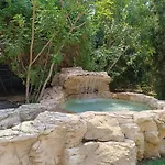 Вилла Stone Garden Oasis *