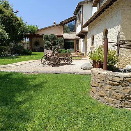 One Bedroom Semi-detached Stone-built With Beautiful Gardens And Pool Villa *