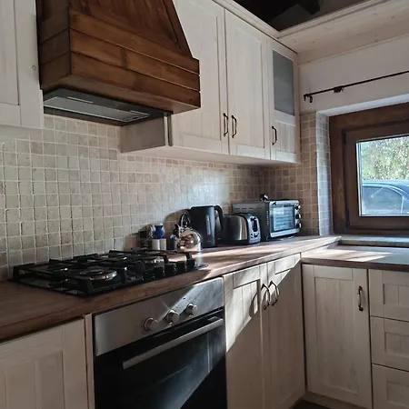 Willa Stone Garden Oasis