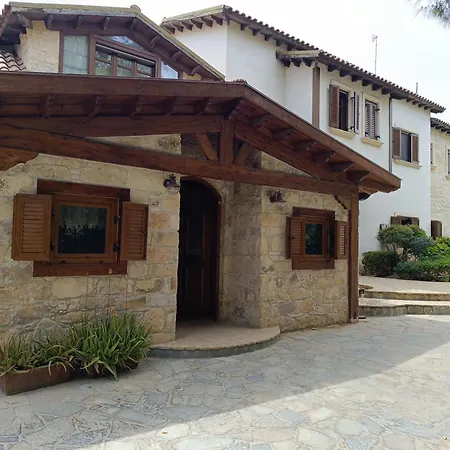 Вилла Stone Garden Oasis Лимасол