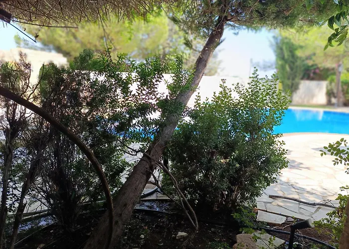 Stone Garden Oasis Villa *