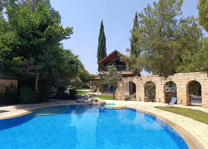 Stone Garden Oasis *