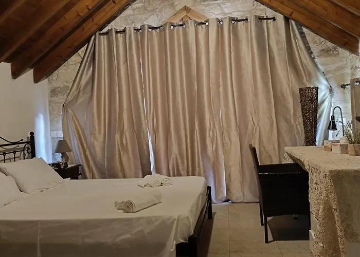 Vila Stone Garden Oasis