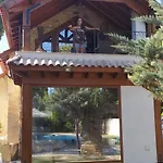 וילה Stone Garden Oasis *
